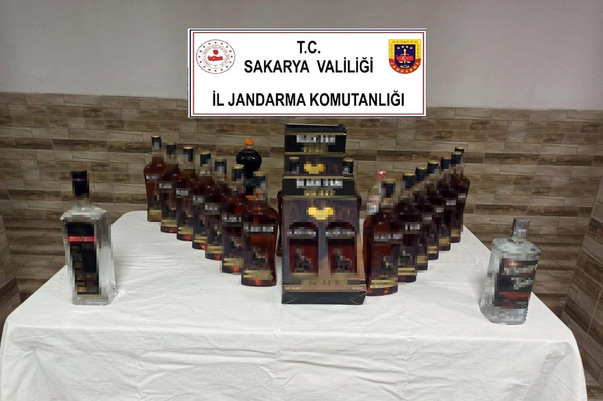 İstanbul\'dan getirdiği kaçak alkolü satamadan yakalandı