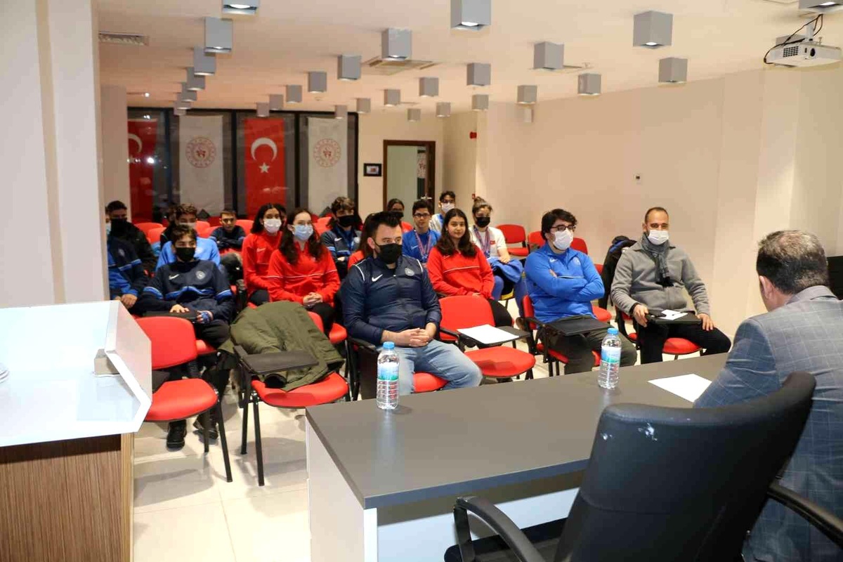 Kabakcı TOHM sporcuları ile buluştu