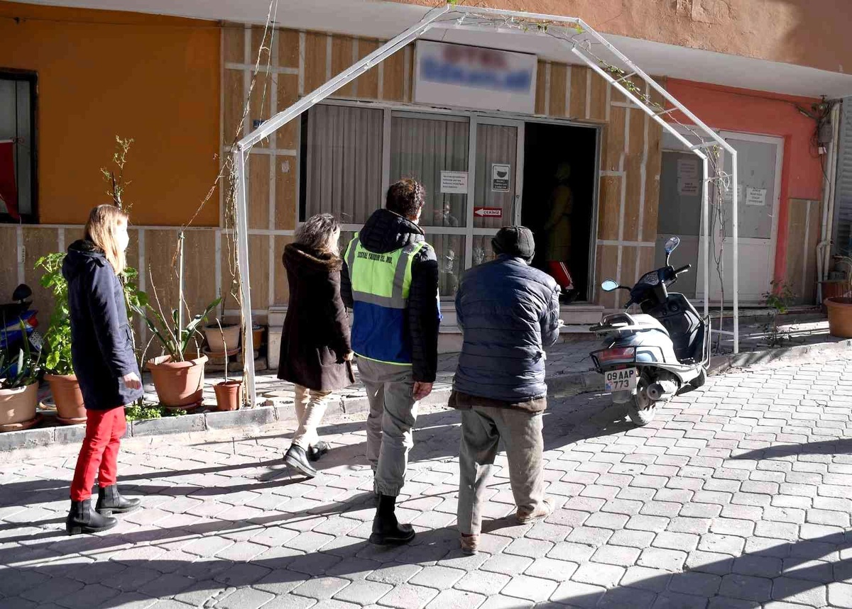 Kuşadası Belediyesi\'nden evsizlere sıcak yuva