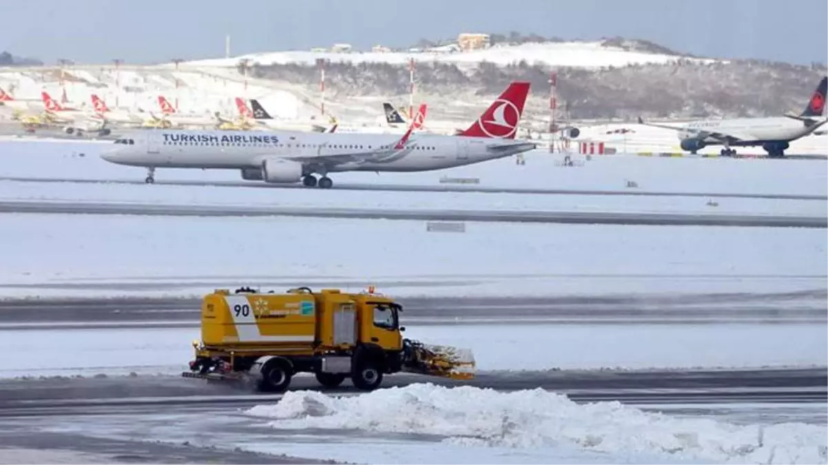 Son Dakika: THY, İstanbul Havalimanı\'ndan kademeli olarak uçuşlara başladı