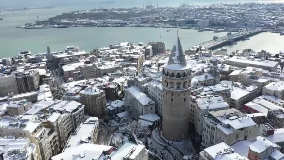 Sultanahmet Meydanı, Ayasofya Camisi ve Galata Kulesi havadan görüntülendi