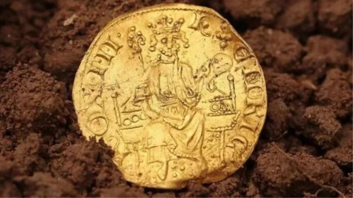 Türünün 260 yıl sonra bulunan ilk örneği! Tarlasında bulduğu bozuk paranın değeri şaşkınlık yarattı