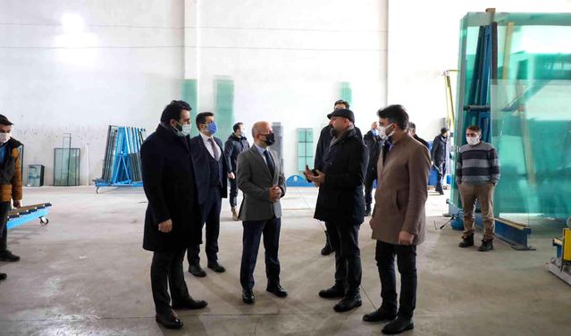 Ağrı Valisi Varol'dan KOBİ Merkezine ziyaret