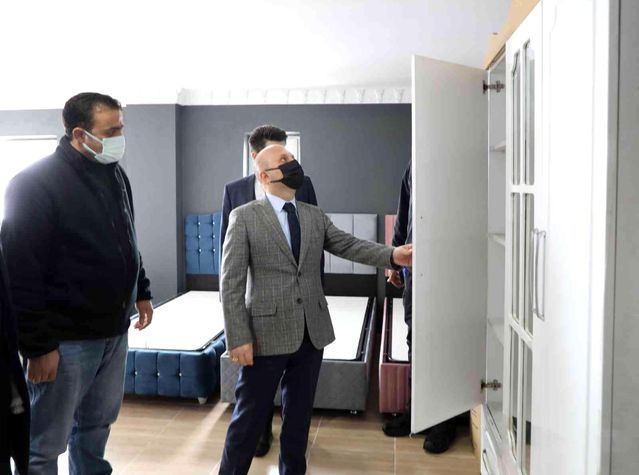 Ağrı Valisi Varol'dan KOBİ Merkezine ziyaret