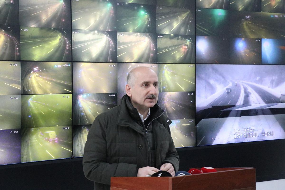 Son dakika haberleri | "Bakanlığımıza bağlı Marmaray bugün de sabaha kadar ücretsiz olarak seferlerine devam etmektedir."