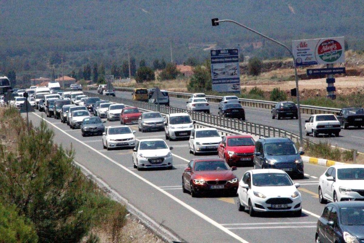 Denizli\'de toplam araç sayısı 446 bin 9\'a ulaştı