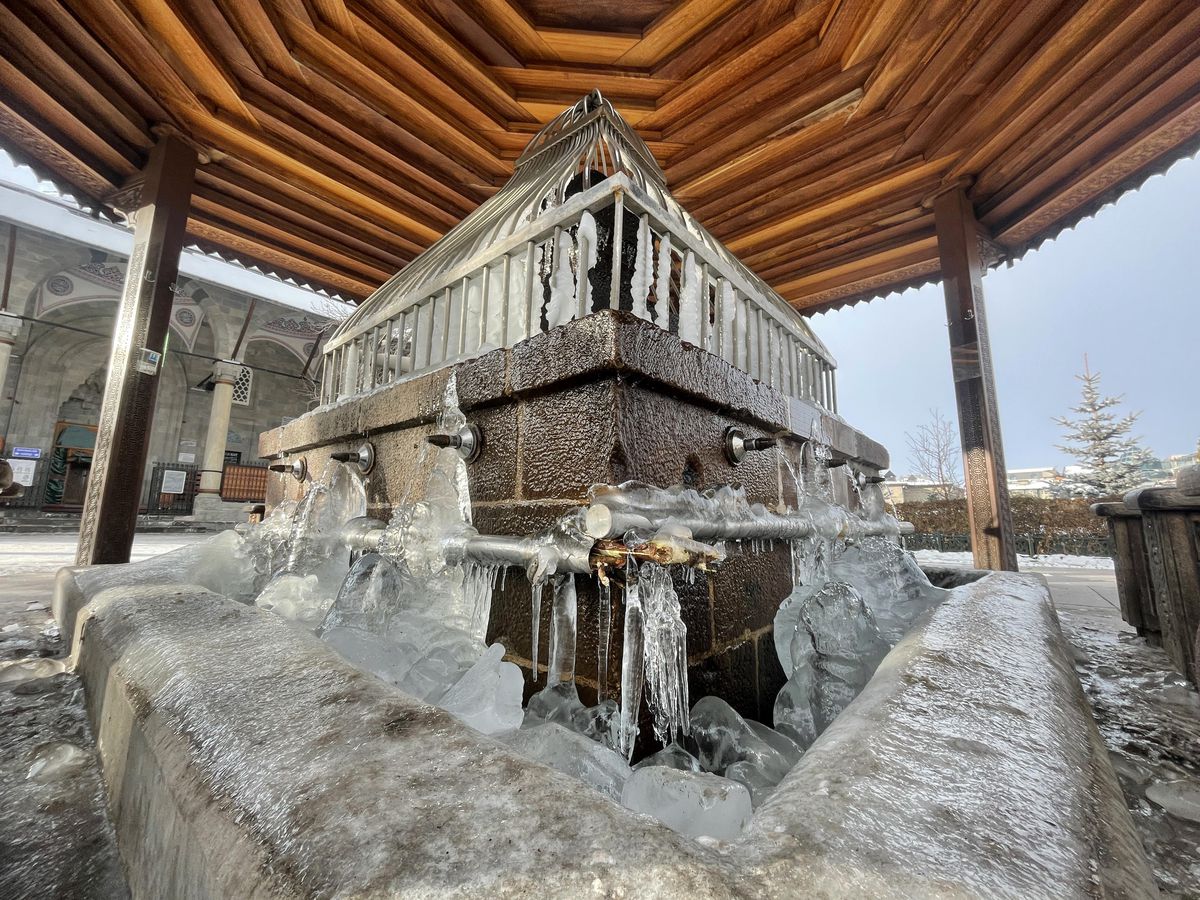 Doğu Anadolu'da soğuk hava etkisini sürdürüyor