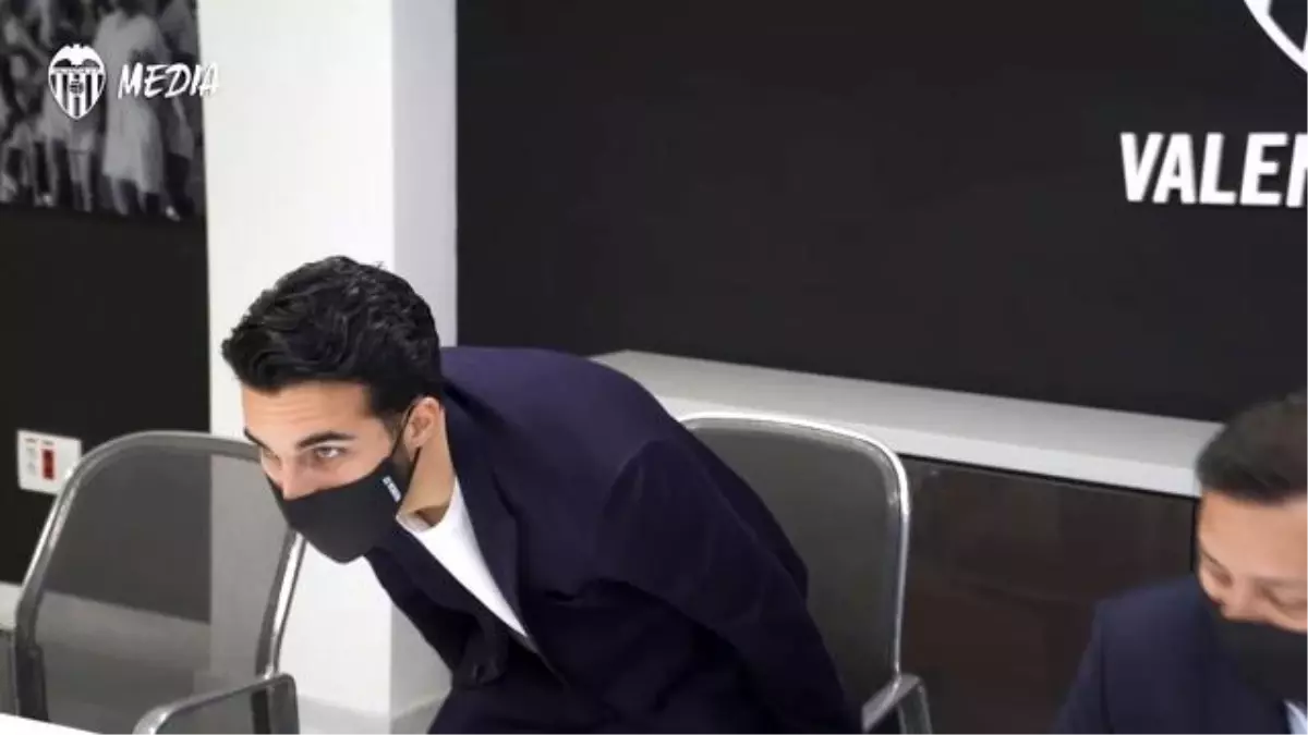 Eray Cömert, Valencia\'ya imza attı!