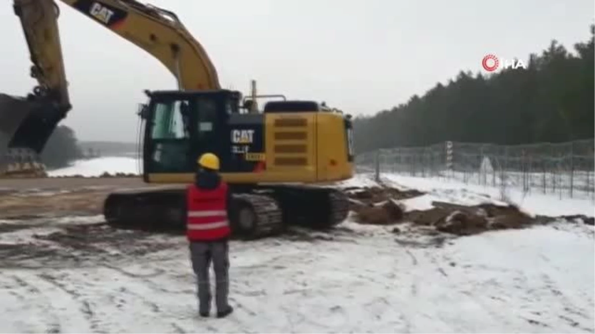 Polonya\'nın Belarus sınırına öreceği duvarın inşaatına başlandı
