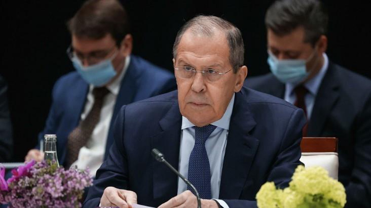 Sergey Lavrov: Batı, Ukrayna\'yı Rusya\'ya karşı direkt provokasyonlar gerçekleştirmeye doğru sürüklüyor