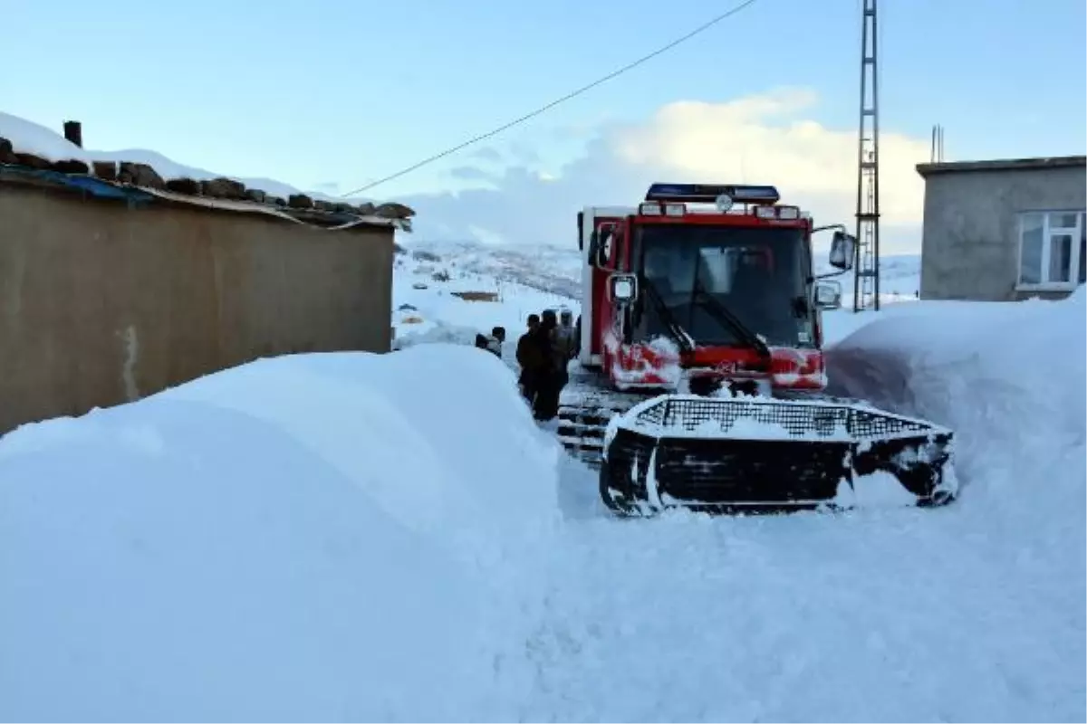 Son dakika haberi: SOBADAN ZEHİRLENEN ANNE VE 5 ÇOCUĞUNA PALETLİ AMBULANSLA ULAŞILDI