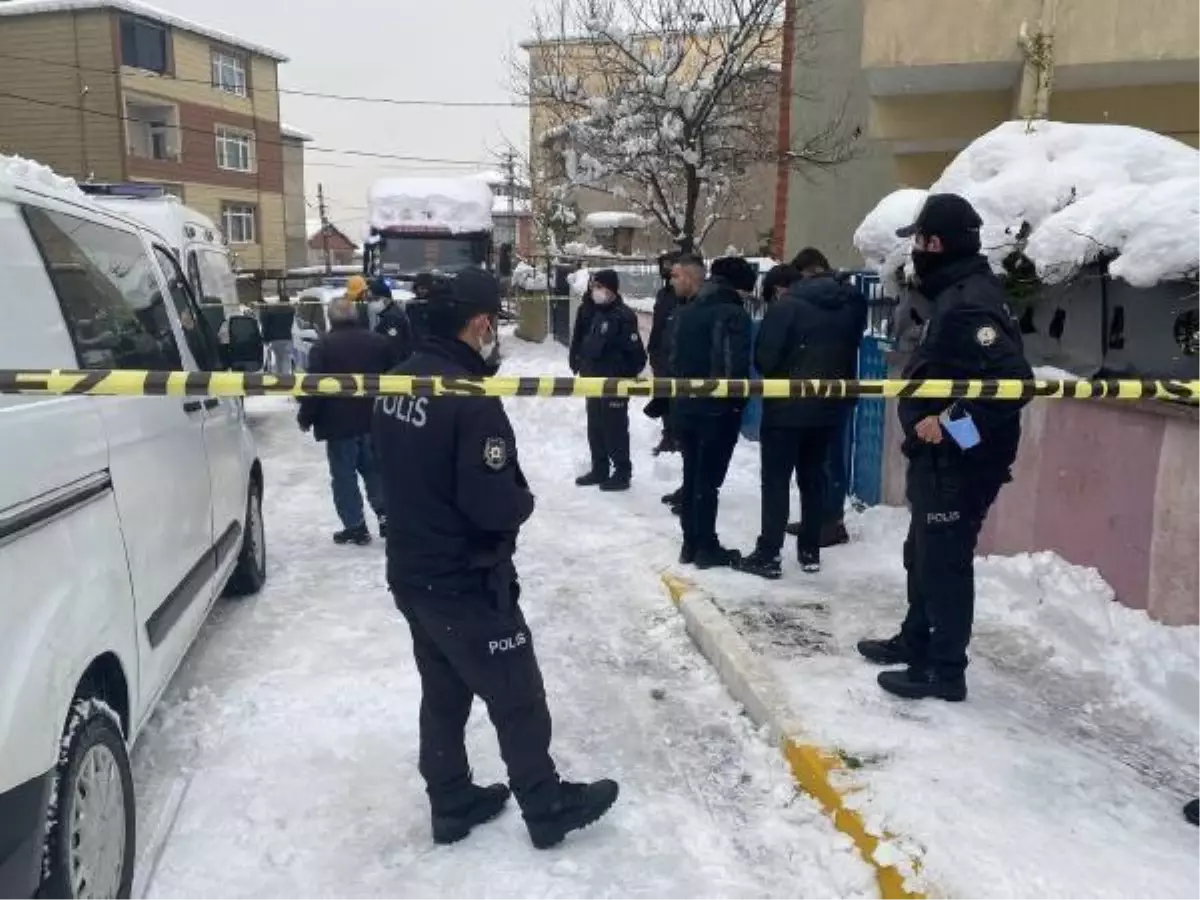 Son dakika haber: Sultanbeyli'de annesini boynunu keserek öldürdü