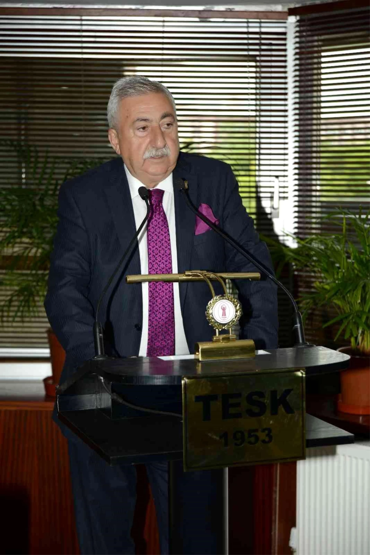 TESK Başkanı Palandöken, kuaför ve güzellik uzmanlarını mesleki yeterlilik belgesi almaya çağırdı