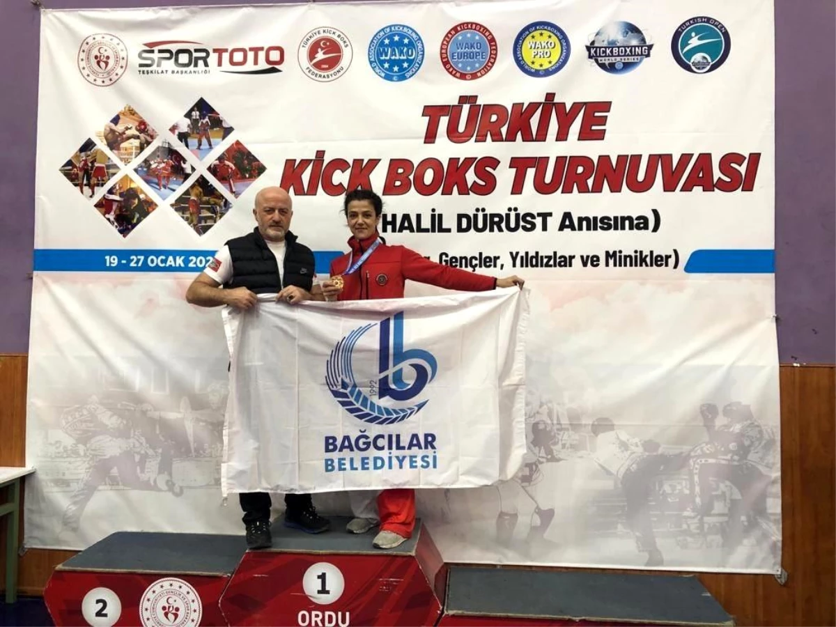 Türkiye Kick Boks Turnuvası\'nda şampiyon Bağcılar\'dan çıktı