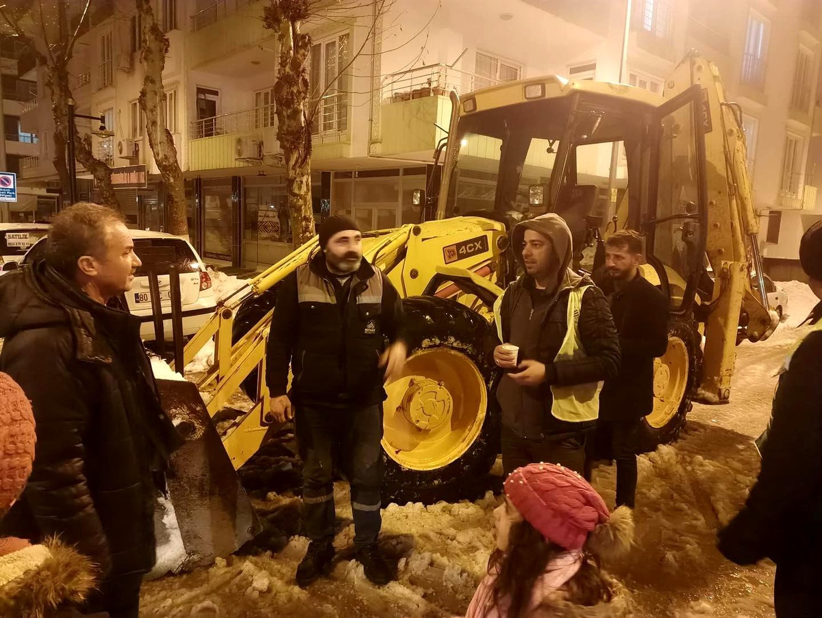 Adıyaman Belediyesi kapalı yolun kalmadığını duyurdu
