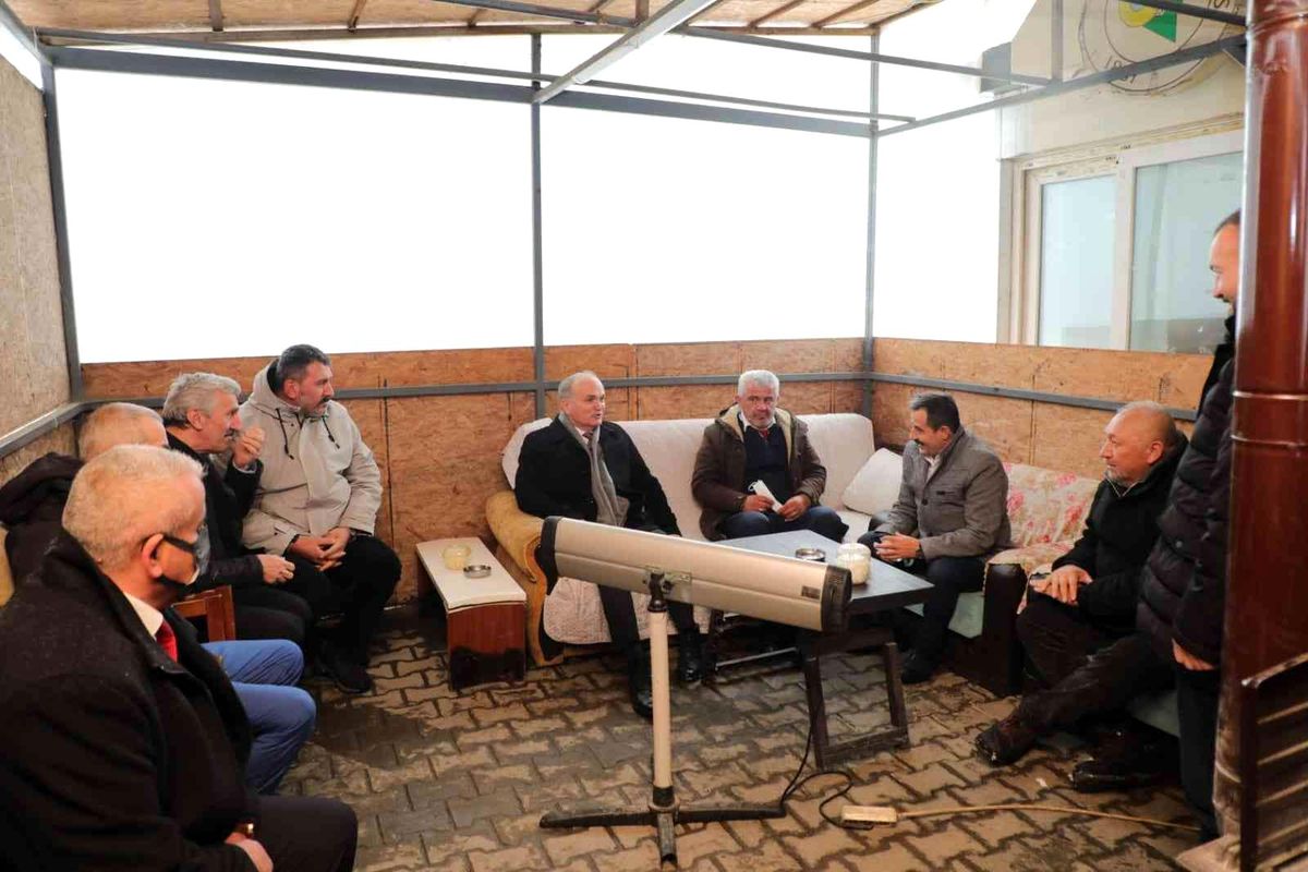 Başkan Özlü otobüs şoförleriyle bir araya geldi