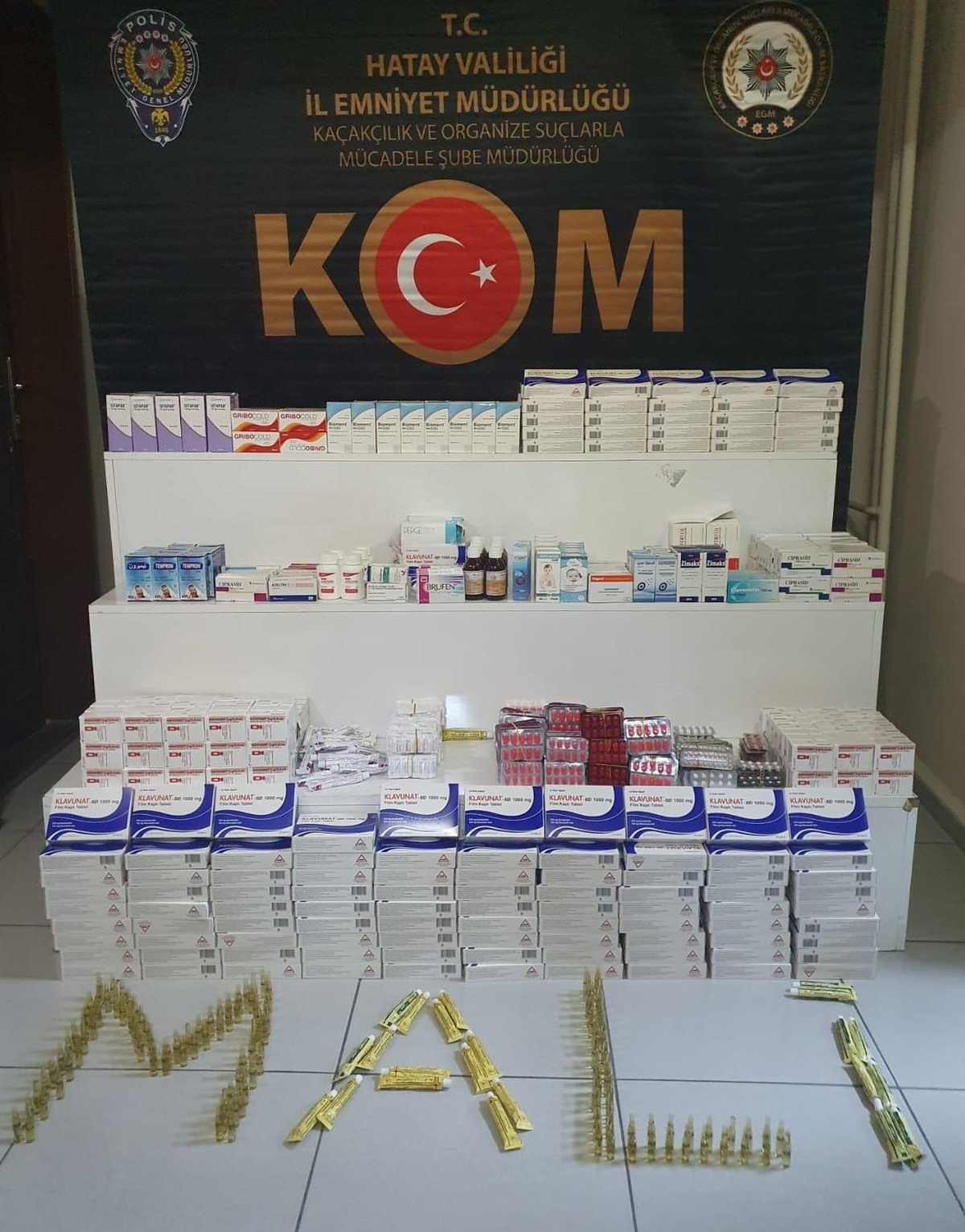 Hatay\'da 1170 kutu faturasız ilaç ele geçirildi