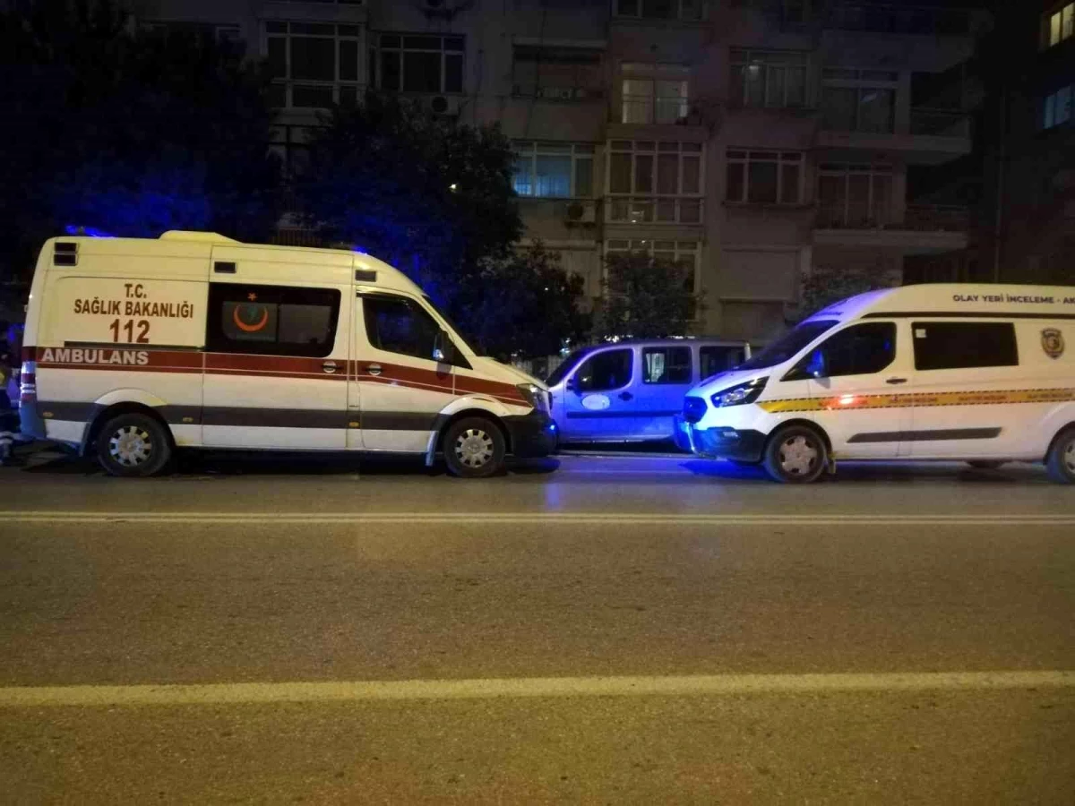 İzmir\'de 7. kattan düştüğü ileri sürülen genç kadın öldü