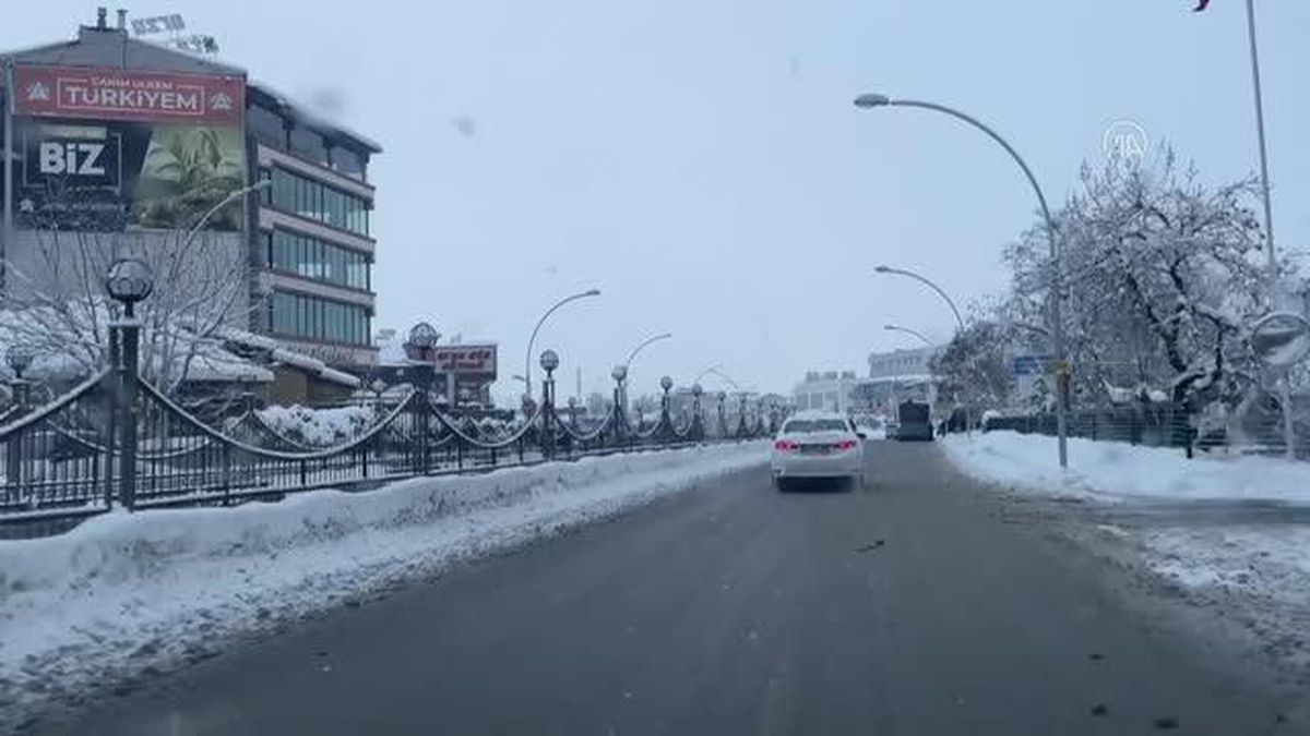 Karla mücadele sürüyor