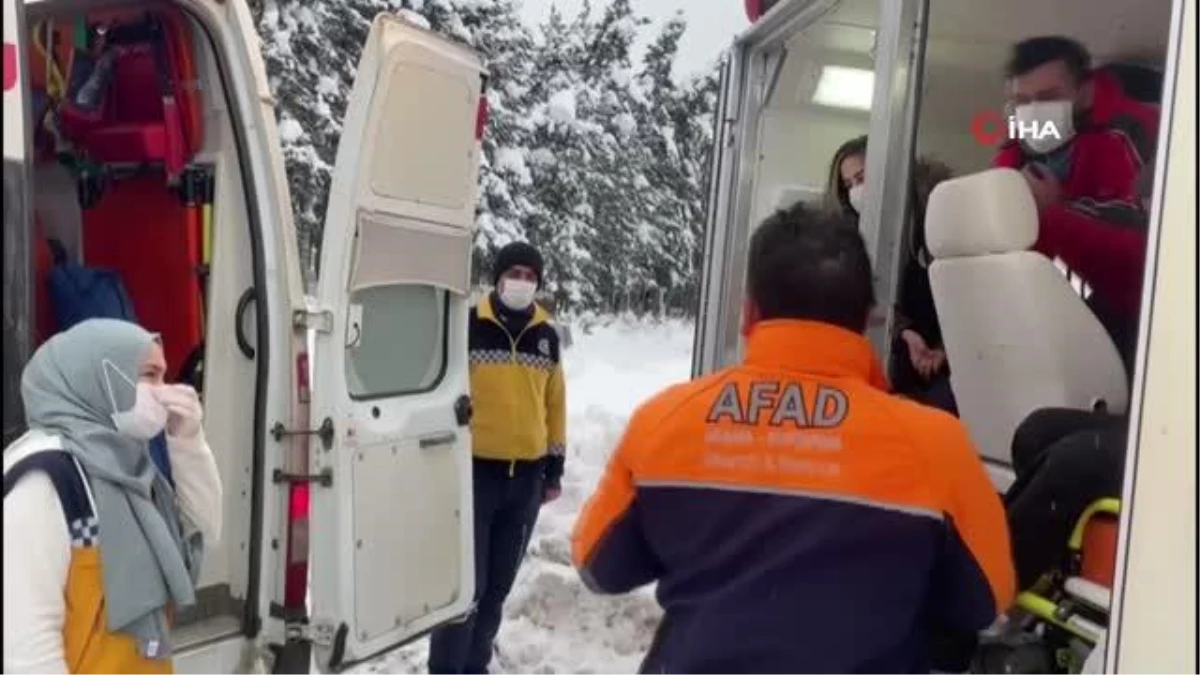 AFAD ve UMKE ekipleri 35 kilometrelik yolu 12 saatte aşarak yardım bekleyen hastayı kurtardılar