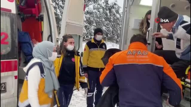 AFAD ve UMKE ekipleri 35 kilometrelik yolu 12 saatte aşarak yardım bekleyen hastayı kurtardılar