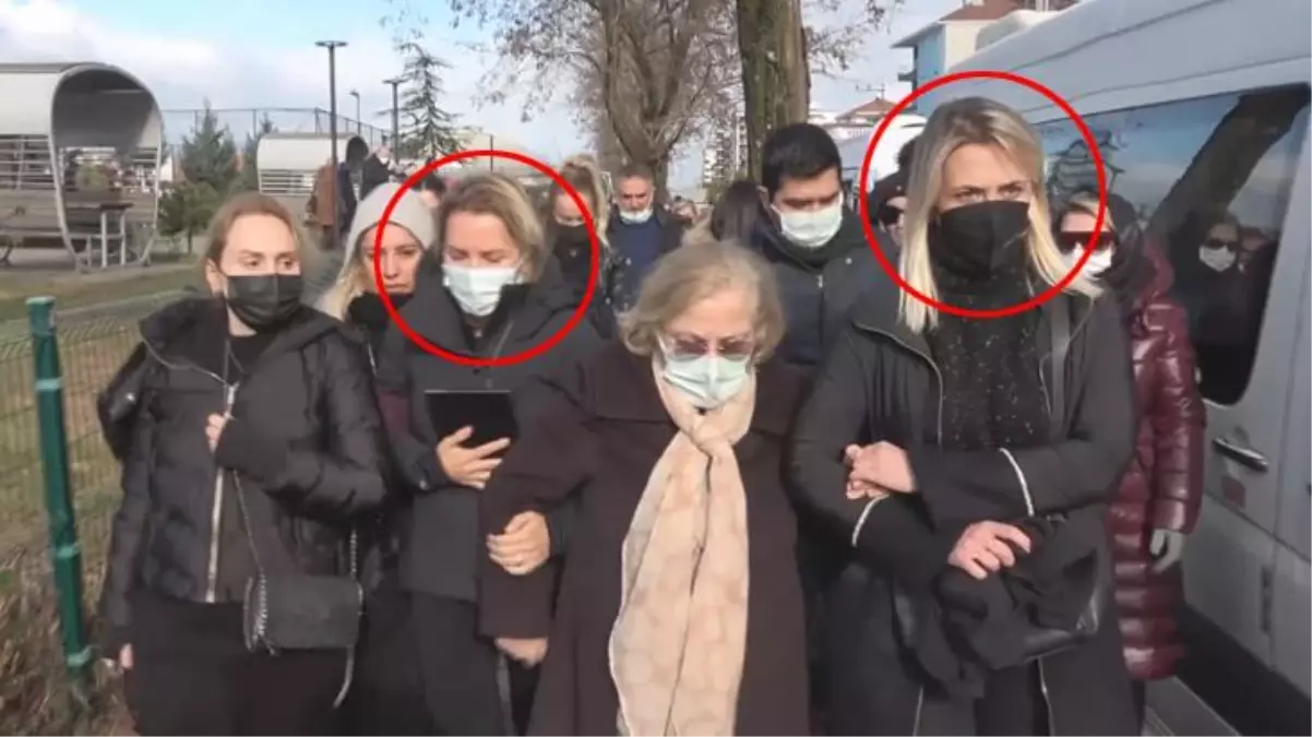 Cenazede birlik oldular! Şafak Mahmutyazıcıoğlu\'nun eski eşi ve Ece Erken yan yana yürüdü