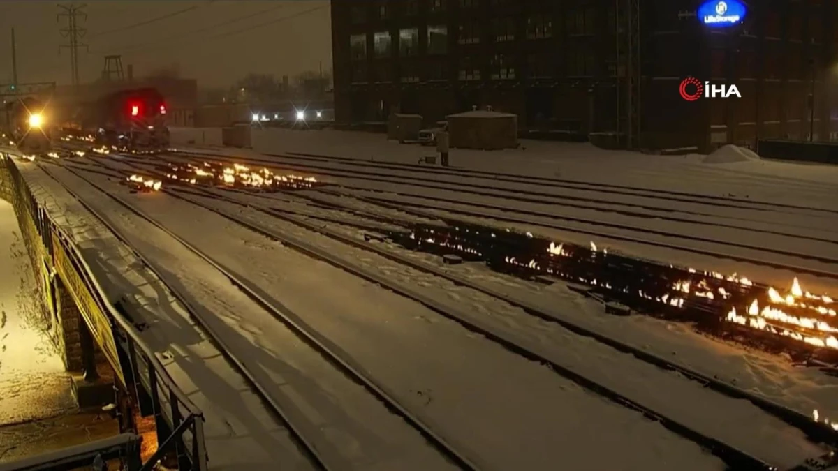 Chicago\'da tren rayları ateşe verildi