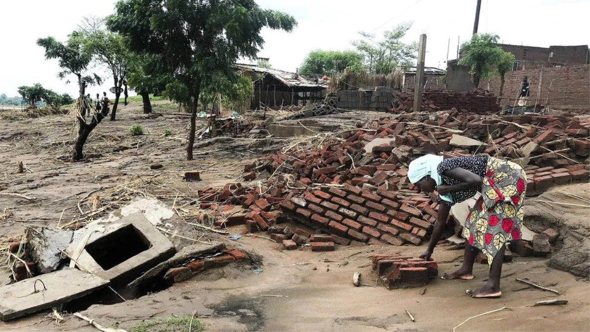 Fotoğraflarla Ana Kasırgası: Afrika\'da 3 ülkede en az 70 kişi hayatını kaybetti