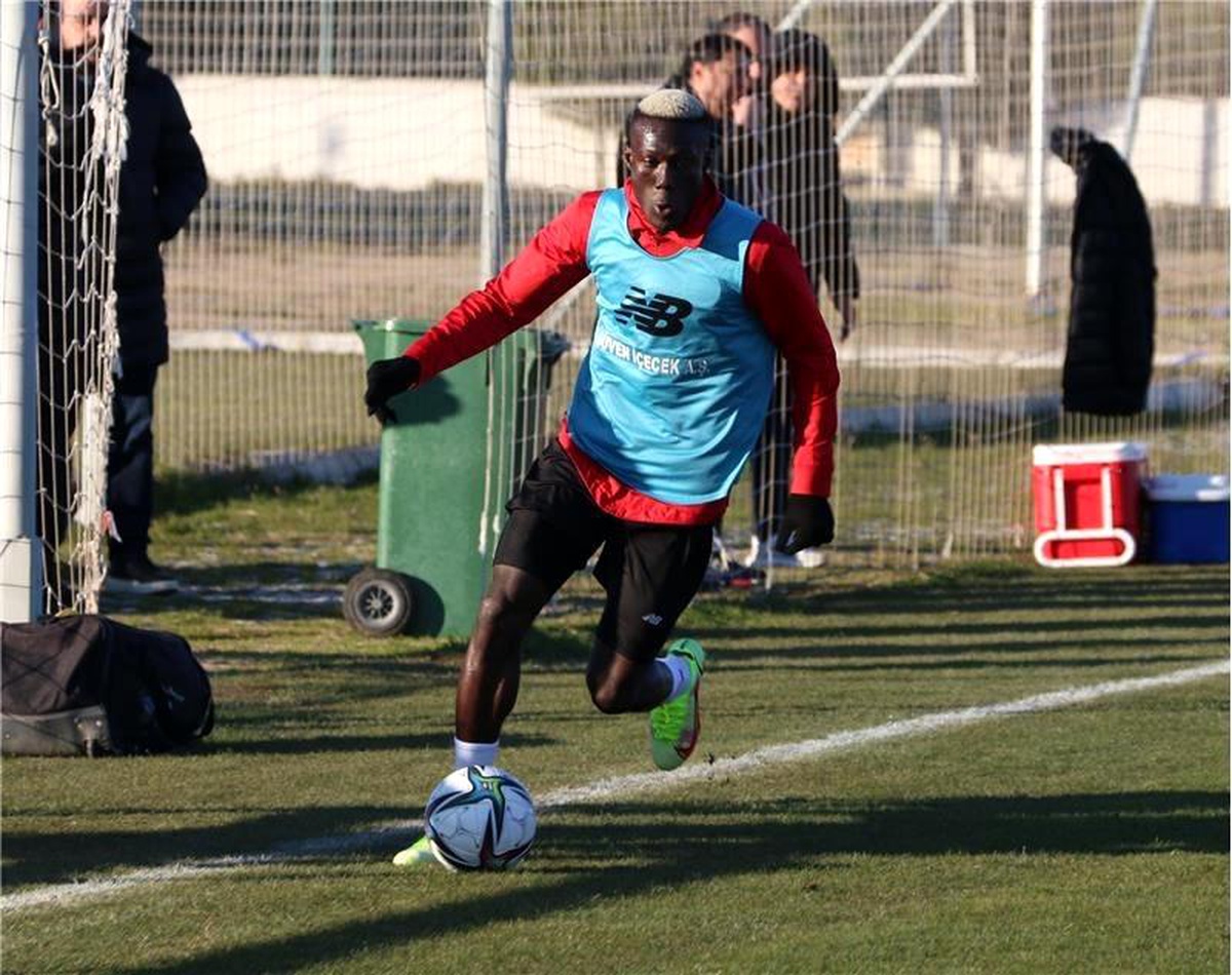 FT Antalyaspor\'da Beşiktaş mesaisi çift antrenmanla devam etti