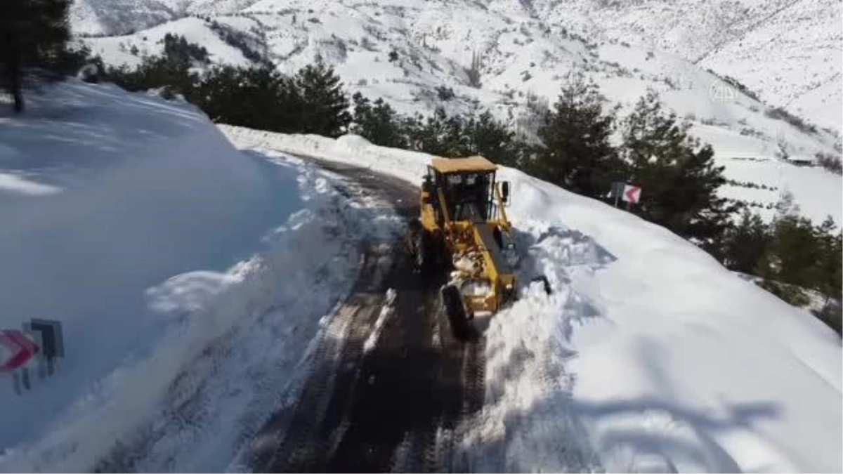 KAHRAMANMARAŞ - Kamp için çıktıkları yaylada mahsur kalan dağcılara kurtarma operasyonu