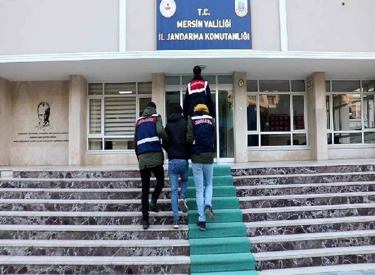 Mersin\'de terör operasyonu: 2 gözaltı