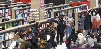 BKMKİTAP'da imza günü yoğunluğu