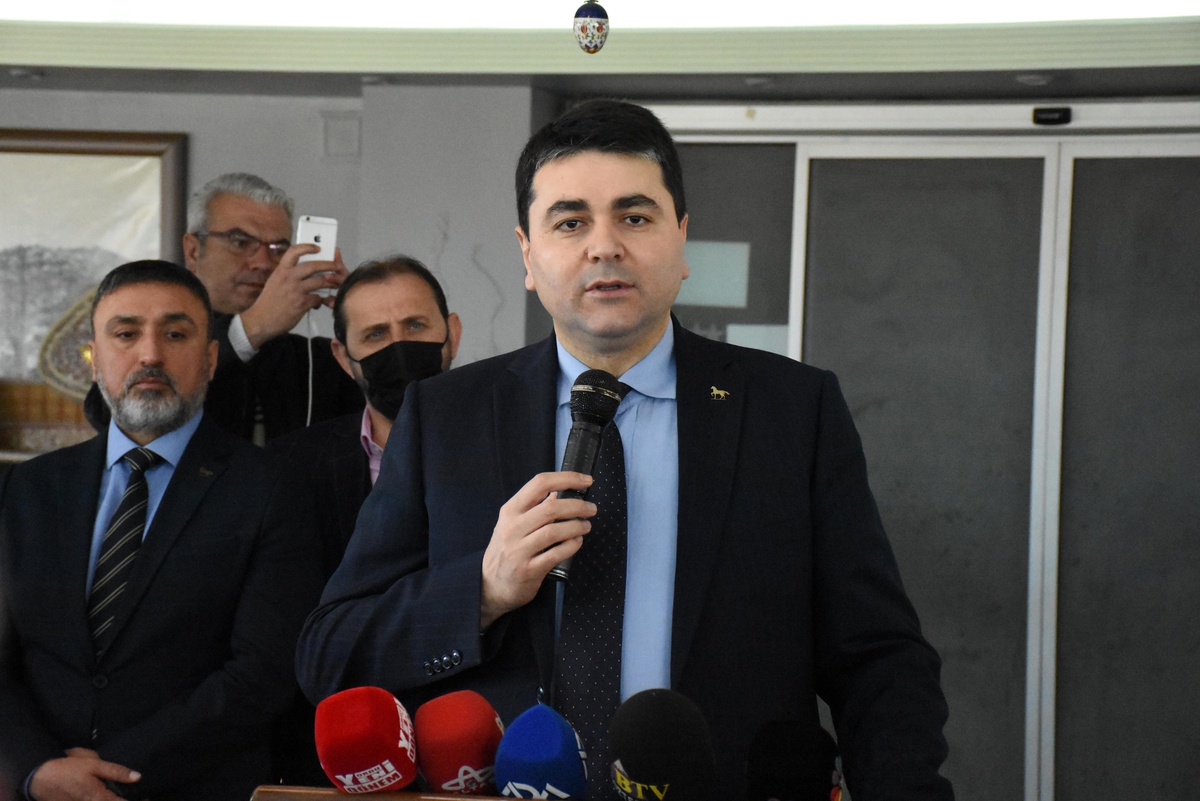 Demokrat Parti Genel Başkanı Gültekin Uysal, Ordu\'da konuştu Açıklaması
