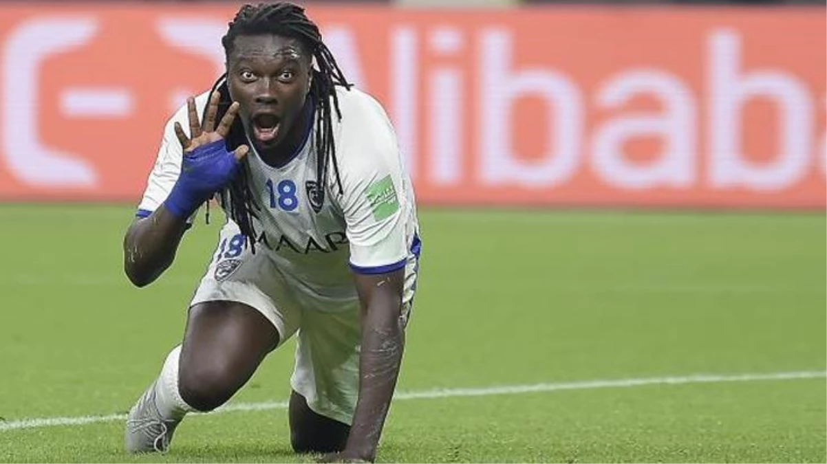 Galatasaray mı Beşiktaş mı? Gomis rengini belli etti