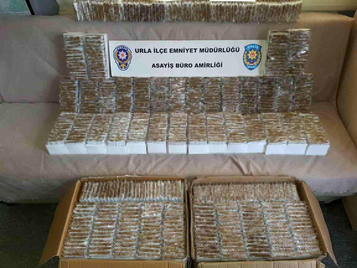 Urla\'da kaçak sigara operasyonu