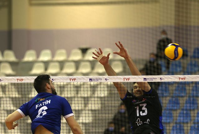 Voleybol: AXA Sigorta Efeler Ligi