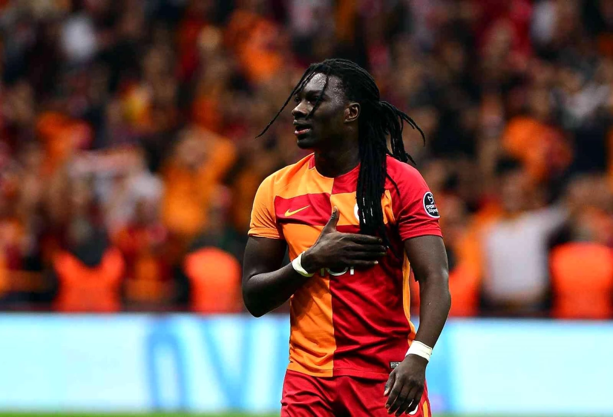 Bafetimbi Gomis yeniden Galatasaray\'da