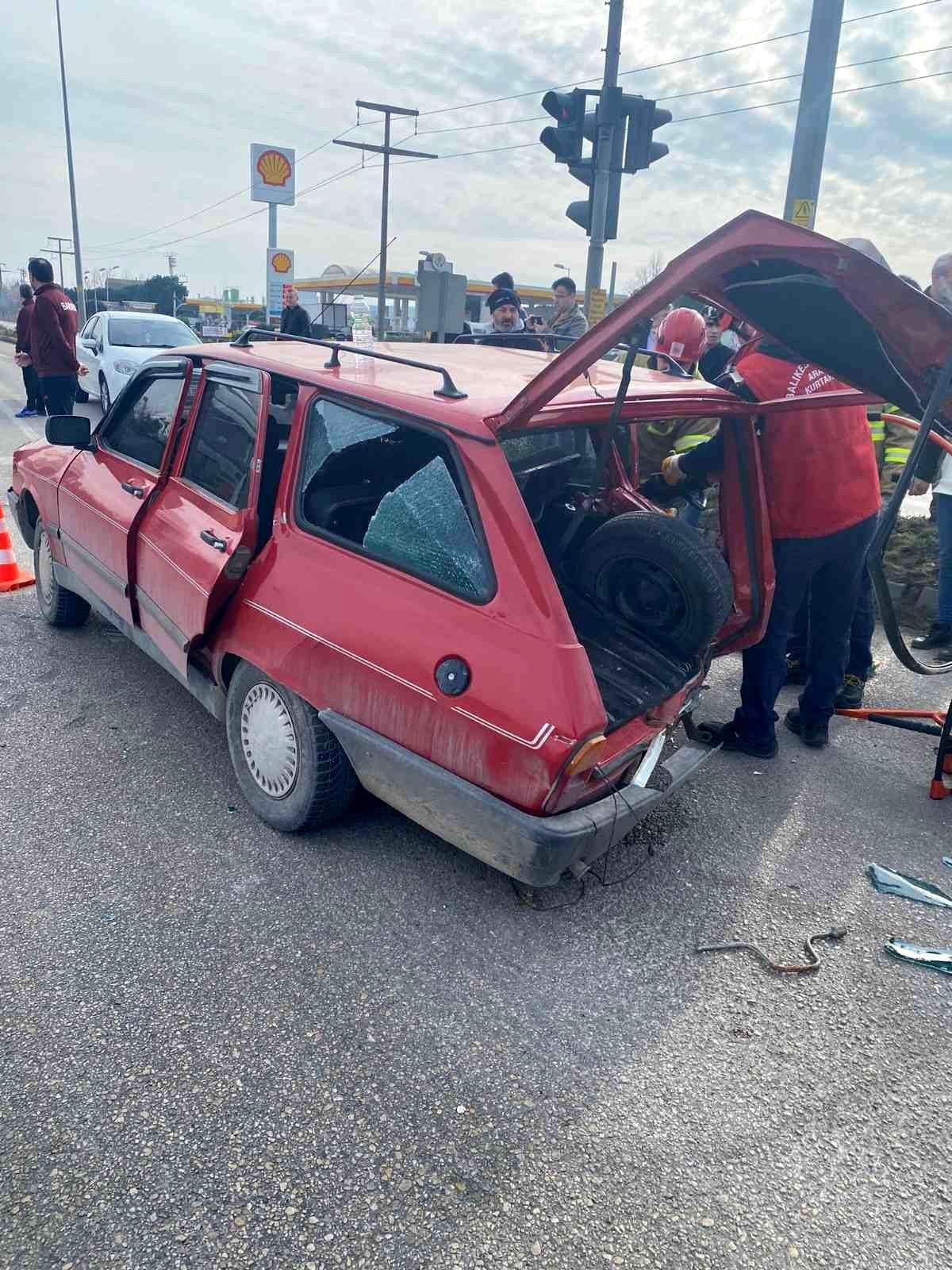 Son dakika haberleri: Bandırma\'da trafik kazası bir kişi yaralandı