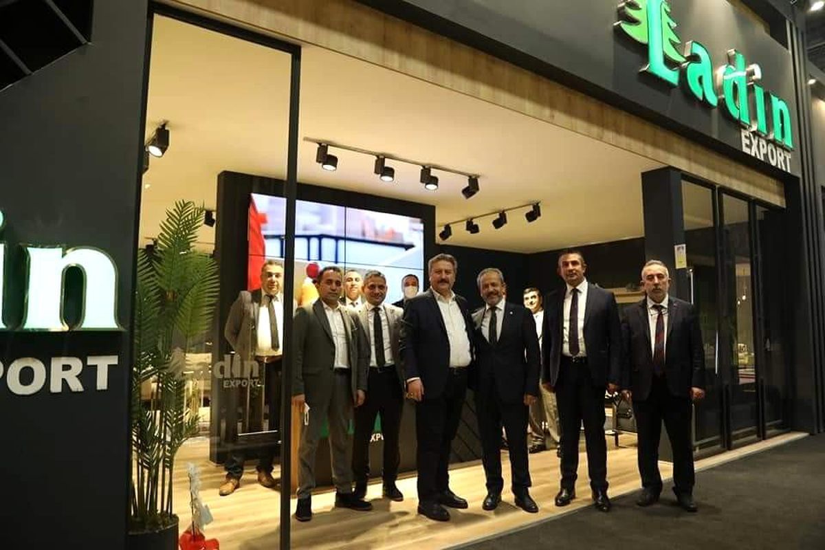 Başkan Palancıoğlu, İstanbul Mobilya Fuarı\'nı ziyaret etti