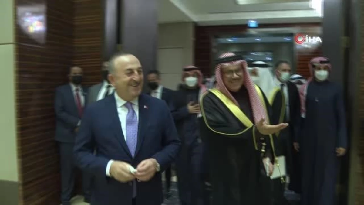 Dışişleri Bakanı Çavuşoğlu, Bahreyn Dışişleri Bakanı Al Zayani ile bir araya geldi