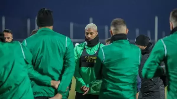 GZT Giresunspor'da yeni transfer Pyerre takımla ilk antrenmanına çıktı