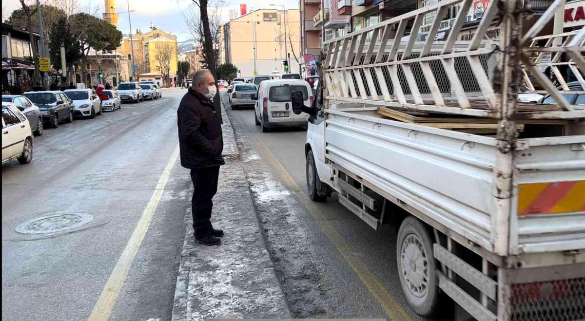 Isparta\'da trafiğe kayıtlı araç sayısı 1 ayda 4 bin 236 arttı