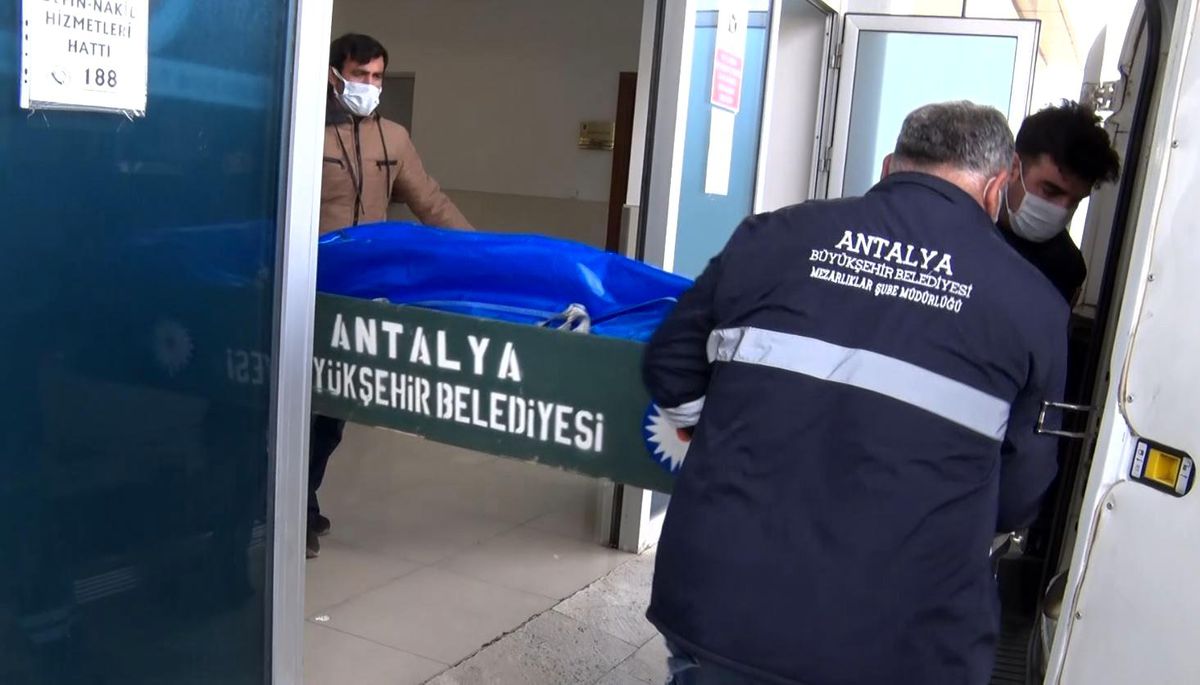 Karbonmonoksit gazından zehirlenen anne ve bebeğin cenazesi ailesine teslim edildi