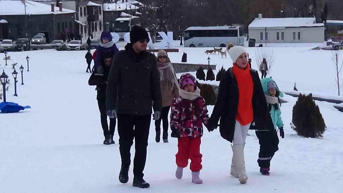 Kars'ta yarıyıl tatili yoğunluğu