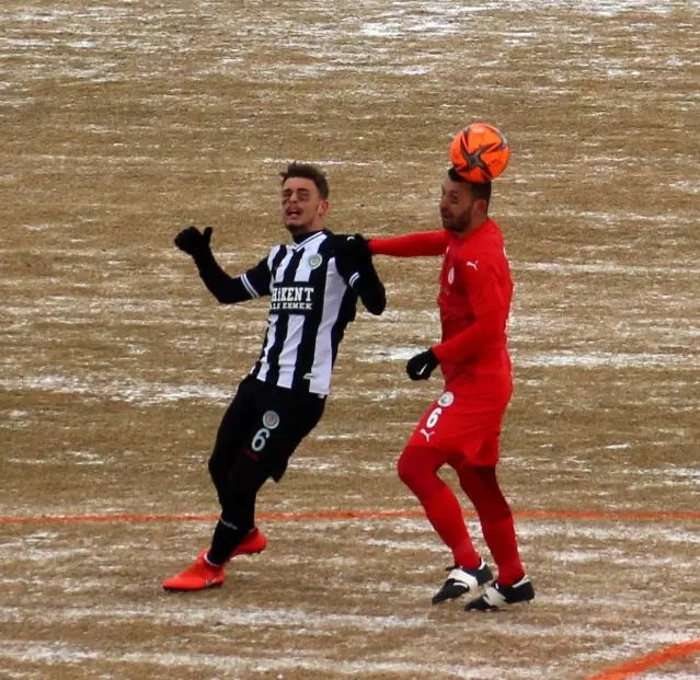 TFF 2. Lig: Sivas Belediyespor: 1 Etimesgut Belediyespor: 1