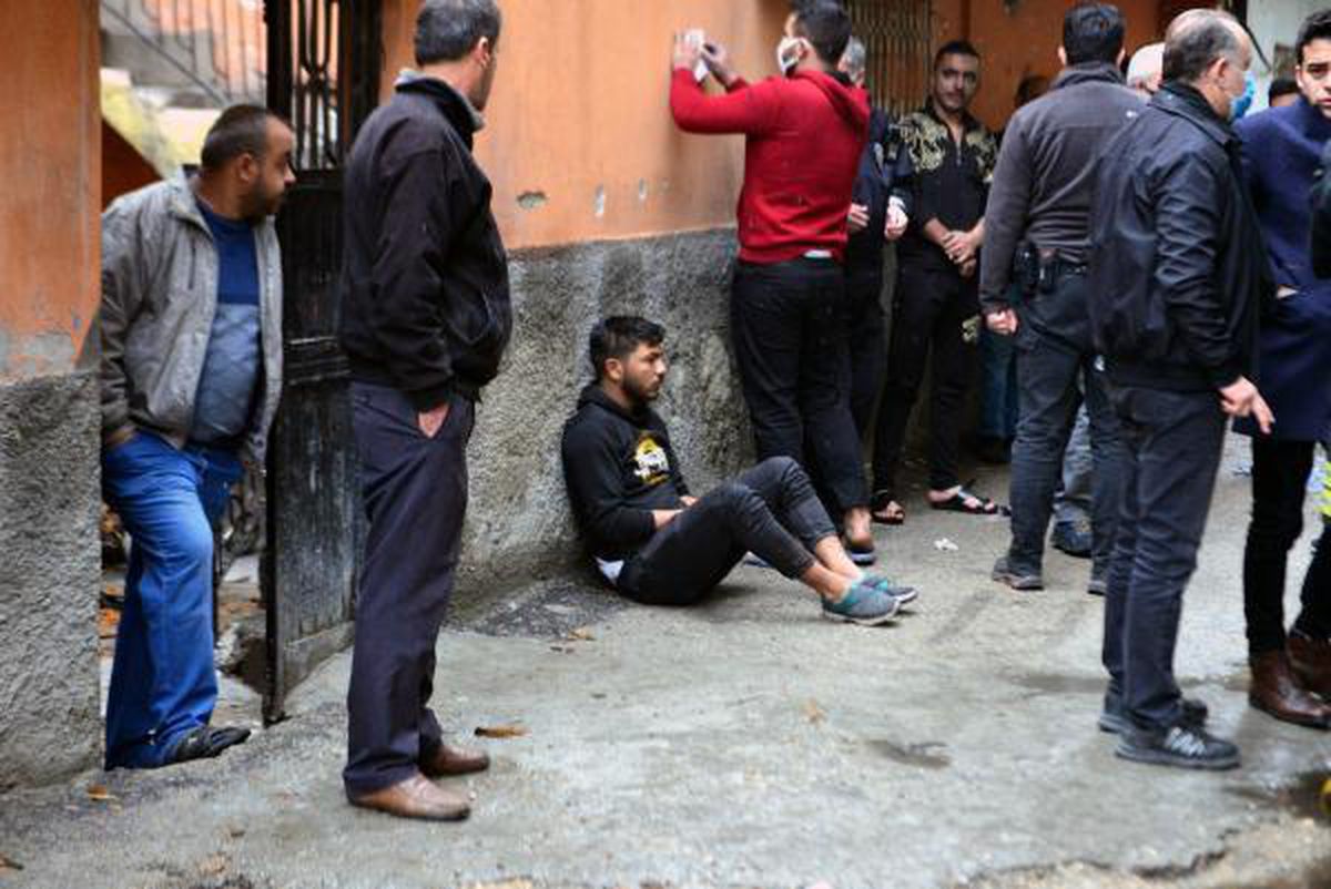 Son dakika haberleri! Adana\'da ev yangını; Suriyeli Emir\'in bacağı yandı