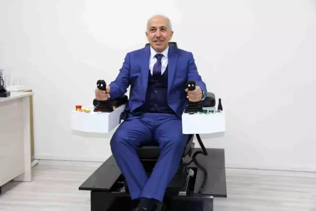 Akdeniz Belediyesinden Metaverse hamlesi: Simülatörlü liman vinç operatörlüğü eğitimi