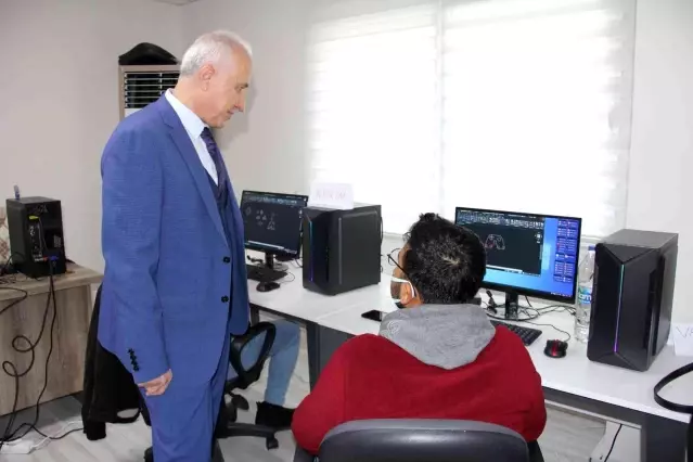 Akdeniz Belediyesinden Metaverse hamlesi: Simülatörlü liman vinç operatörlüğü eğitimi