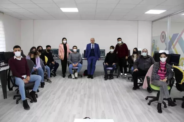 Akdeniz Belediyesinden Metaverse hamlesi: Simülatörlü liman vinç operatörlüğü eğitimi