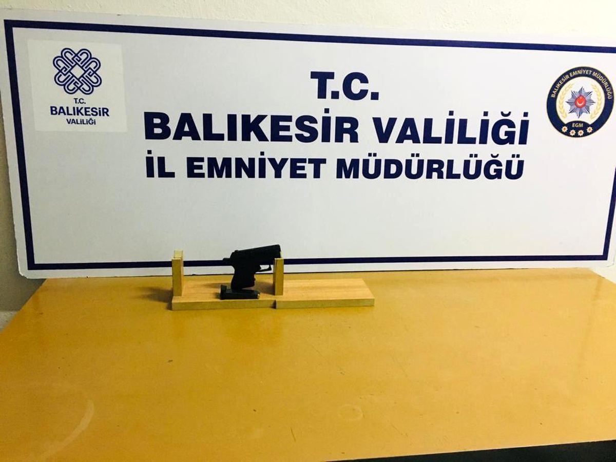 Balıkesir Emniyeti üç günde aranan 50 kişiyi yakaladı